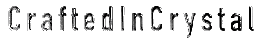 3D Kristaller med Crafted In Crystal (bild på text-logotyp).